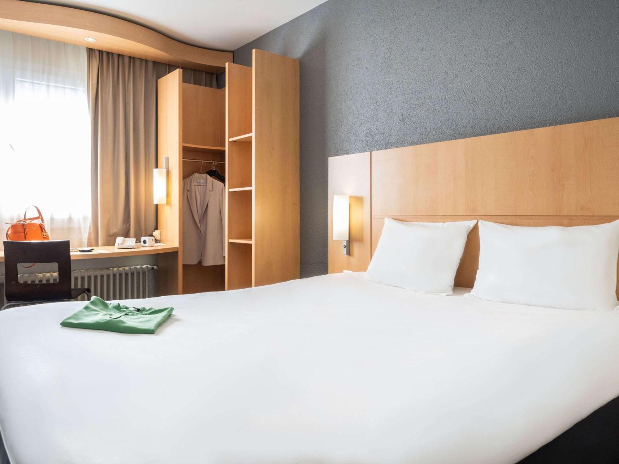 Ibis Centre Gare Hotel Geneva